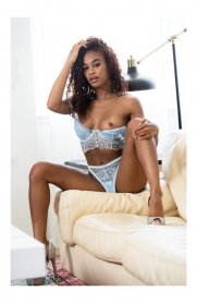 Фотография номер 3 - Diana, 20 лет